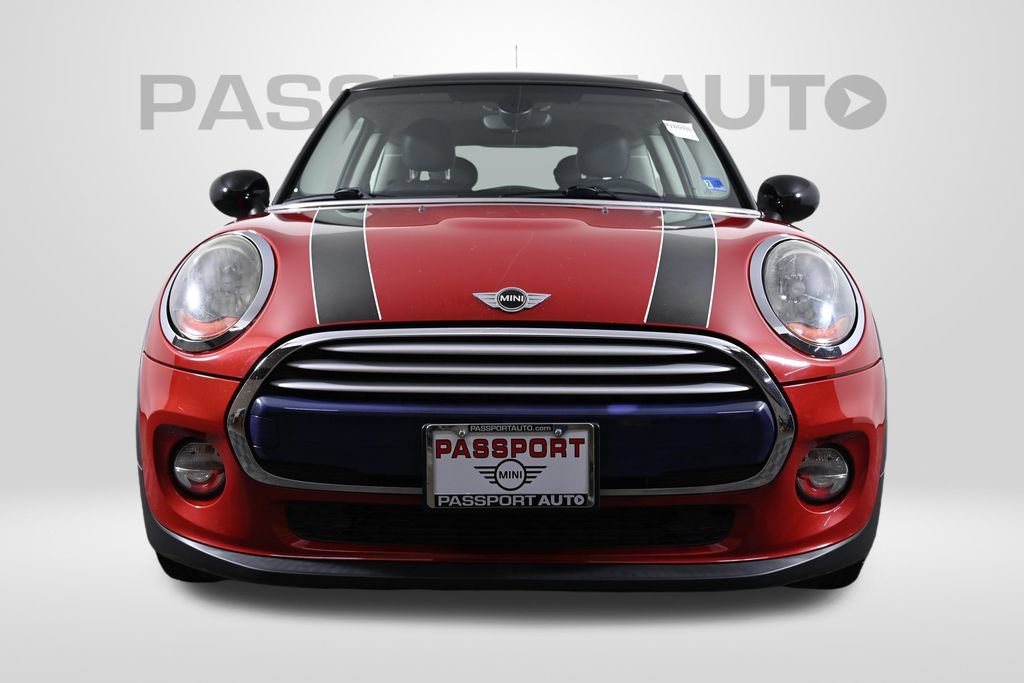 Used 2015 MINI Cooper 2-Door Hardtop FWD video 2