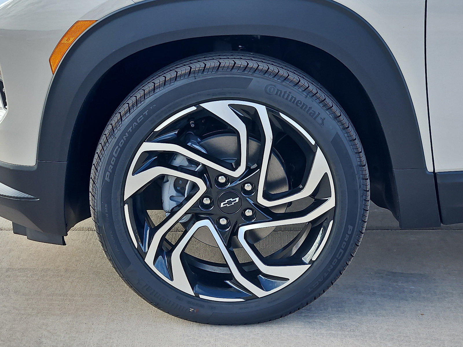 New 2026 Chevrolet TrailBlazer RS w/ Convenience Package FWD image 9