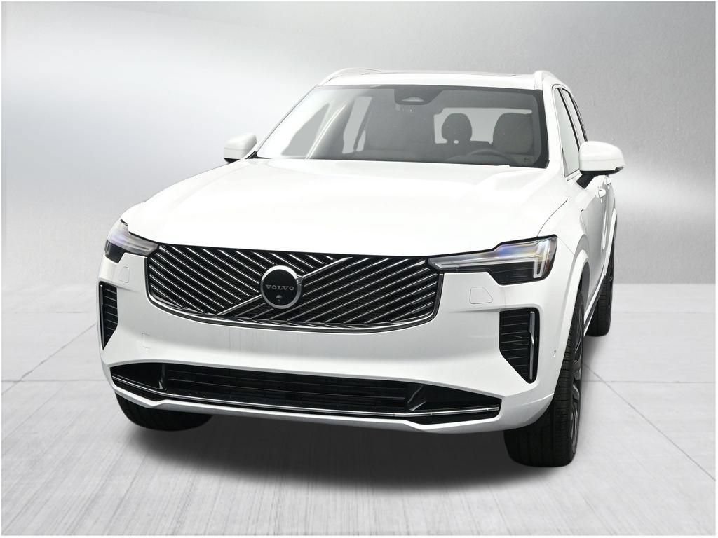 New 2026 Volvo XC90 T8 Plus w/ Protection Package Premier AWD/4WD image 8