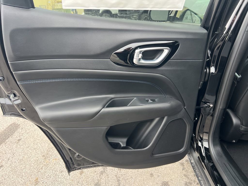 New 2026 Jeep Compass Limited image 14