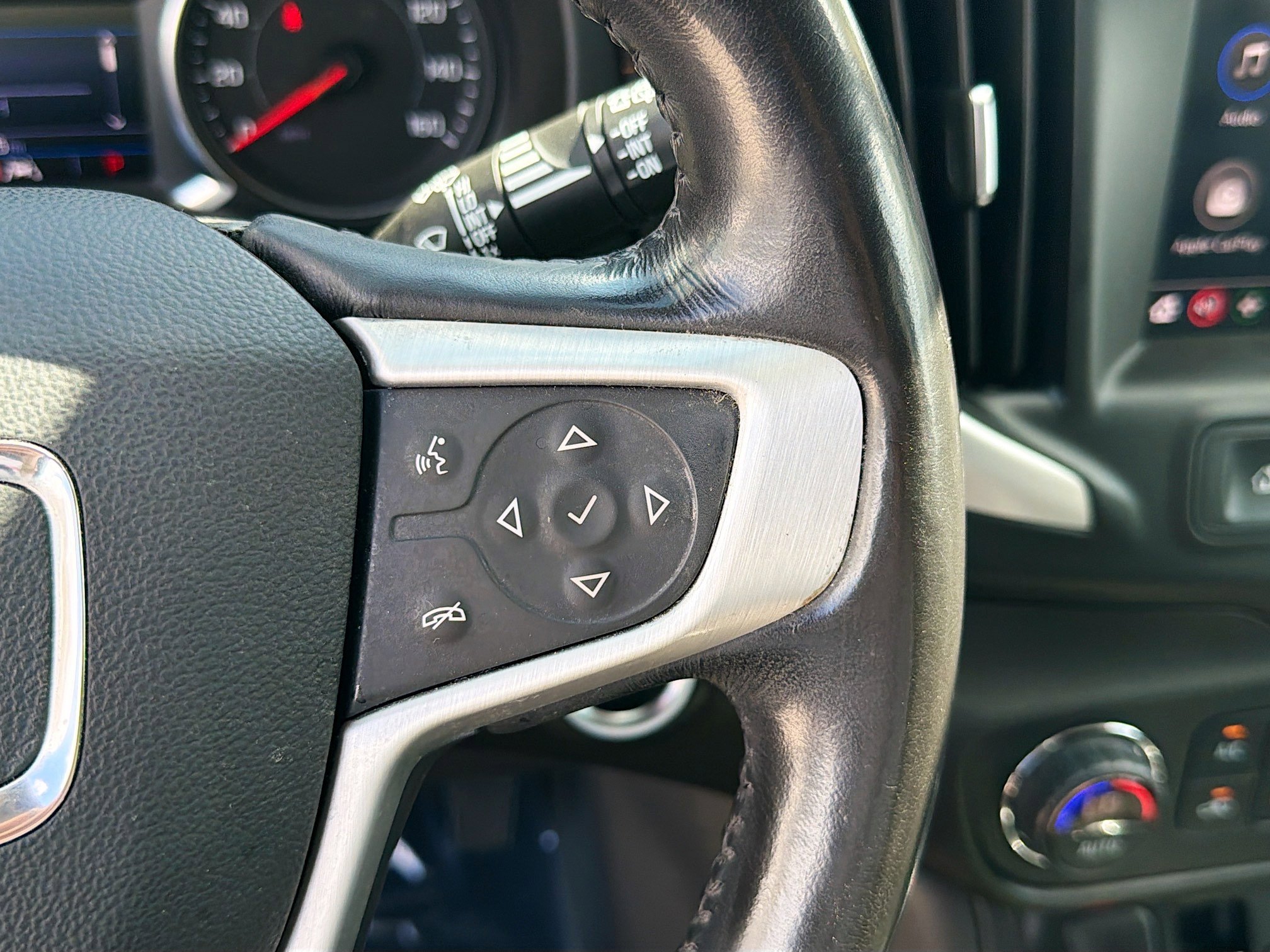 Used 2020 GMC Terrain SLE w/ Driver Convenience Package image 36