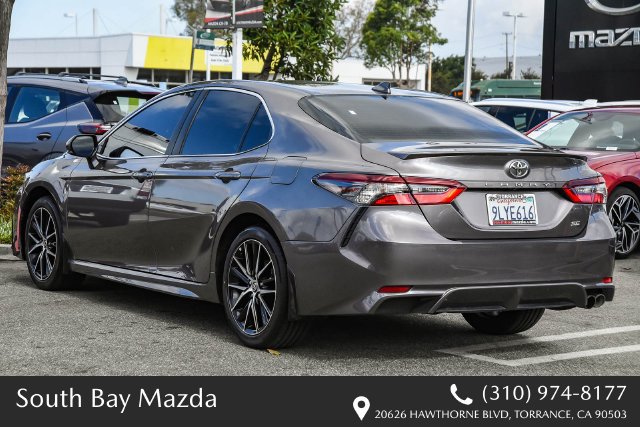 Used 2024 Toyota Camry SE FWD image 6