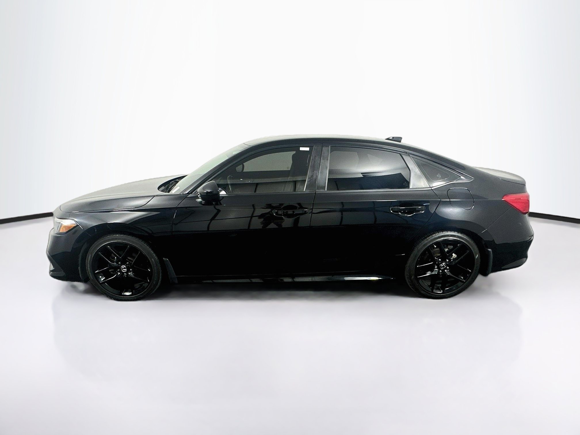 Used 2022 Honda Civic Sport image 4