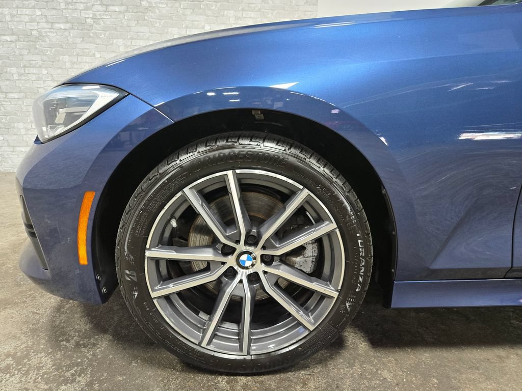 Used 2022 BMW 330i xDrive Sedan w/ Driving Assistance Package AWD/4WD image 57