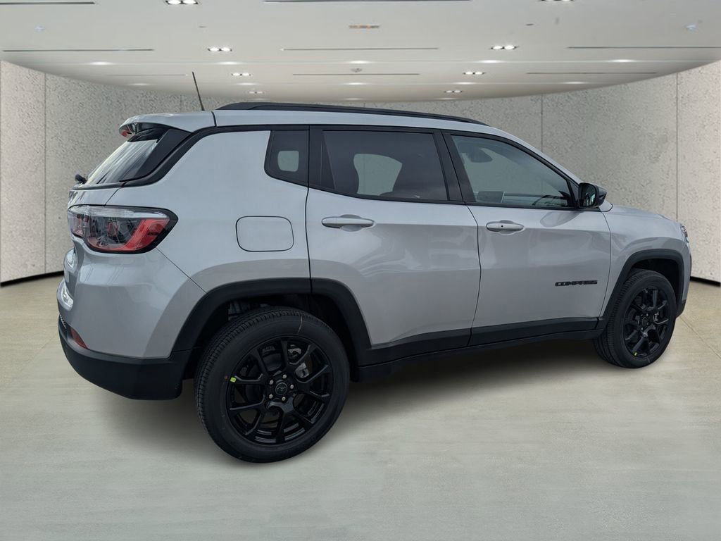 New 2026 Jeep Compass Latitude image 4