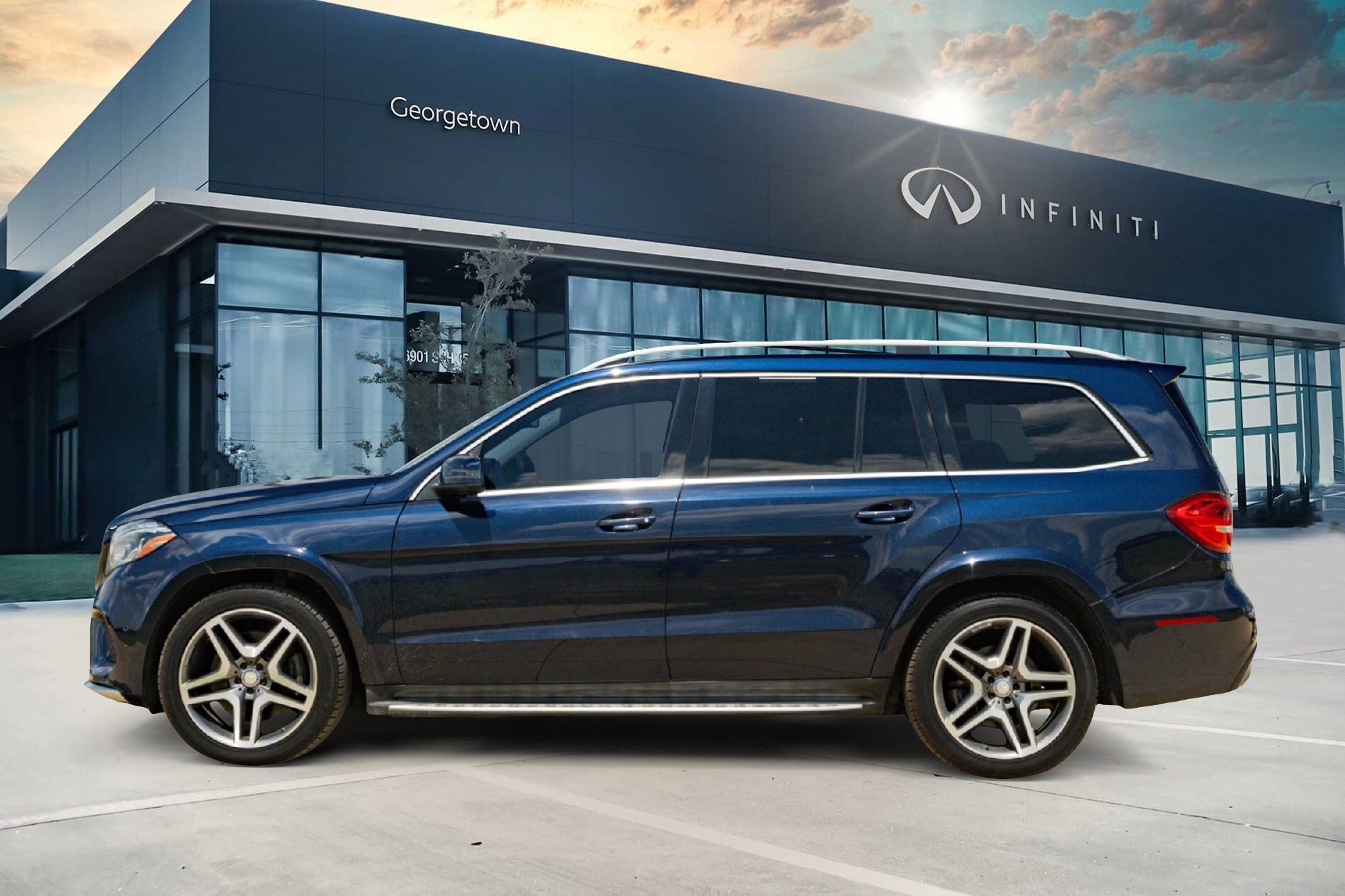 Used 2017 Mercedes-Benz GLS 550 4MATIC image 7