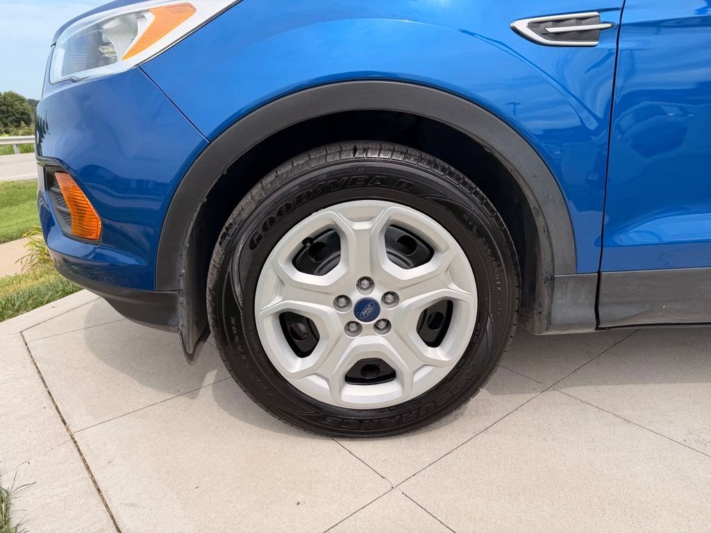Used 2017 Ford Escape S FWD image 15