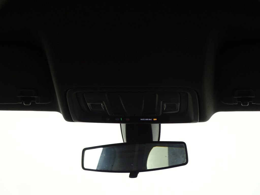 Used 2020 Chevrolet Silverado 1500 Custom w/ Custom Value Package image 25