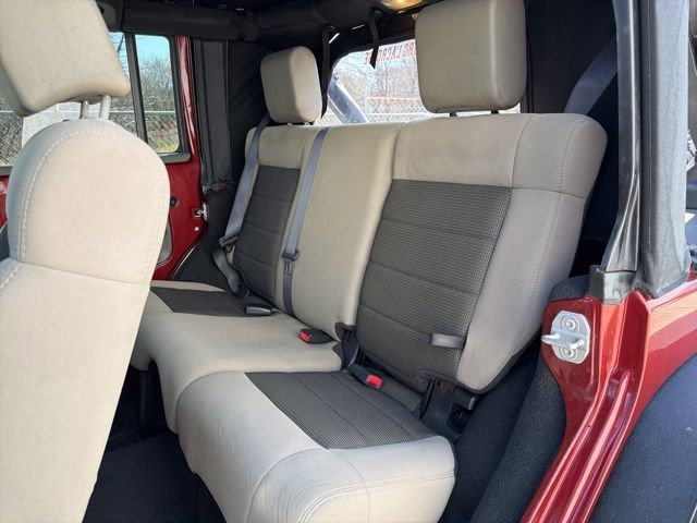 Used 2010 Jeep Wrangler Unlimited Rubicon w/ Trailer Tow Group image 17