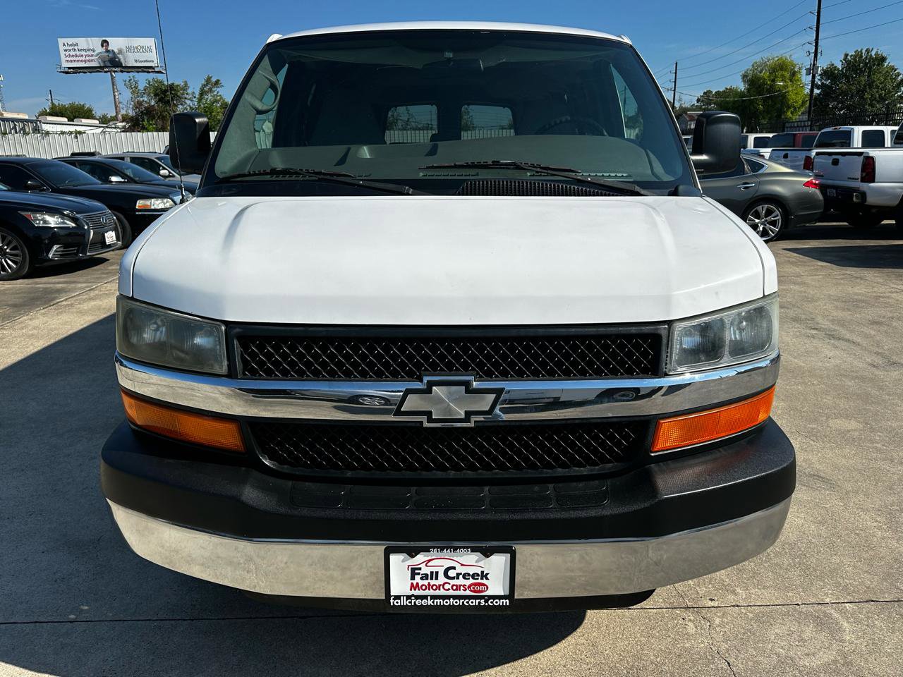 Used 2006 Chevrolet Express 3500 Passenger w/ LT Preferred Equipment Group RWD image 10