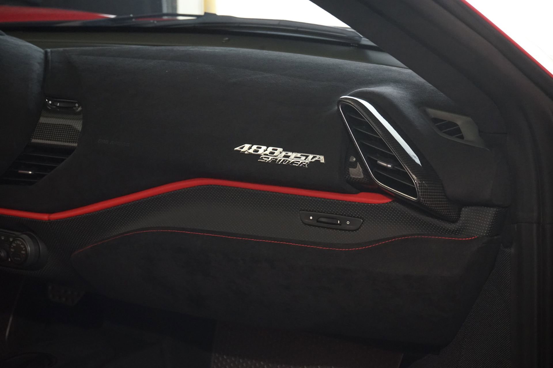 Used 2020 Ferrari 488 Pista Spider image 28