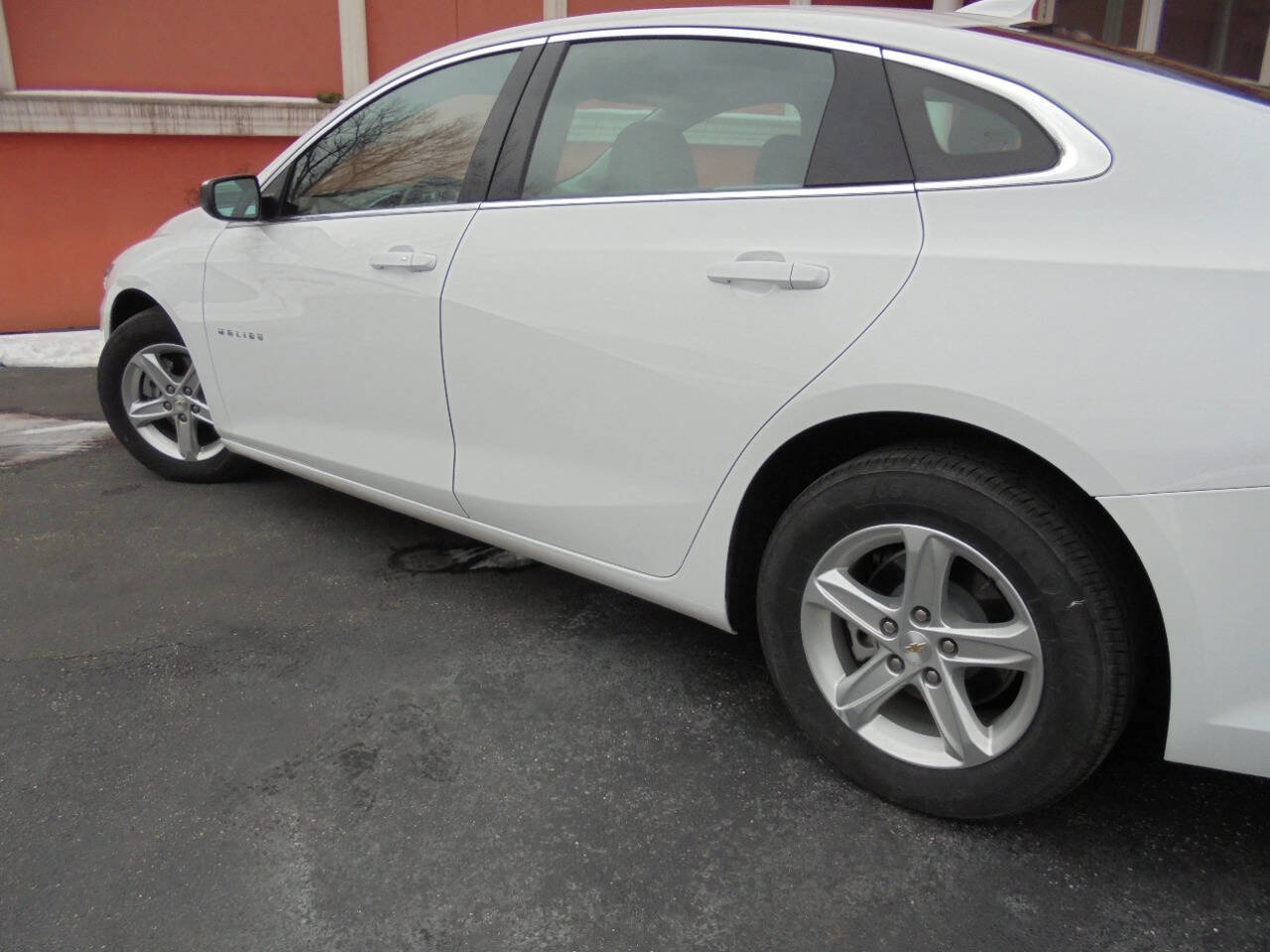 Used 2024 Chevrolet Malibu LT image 18