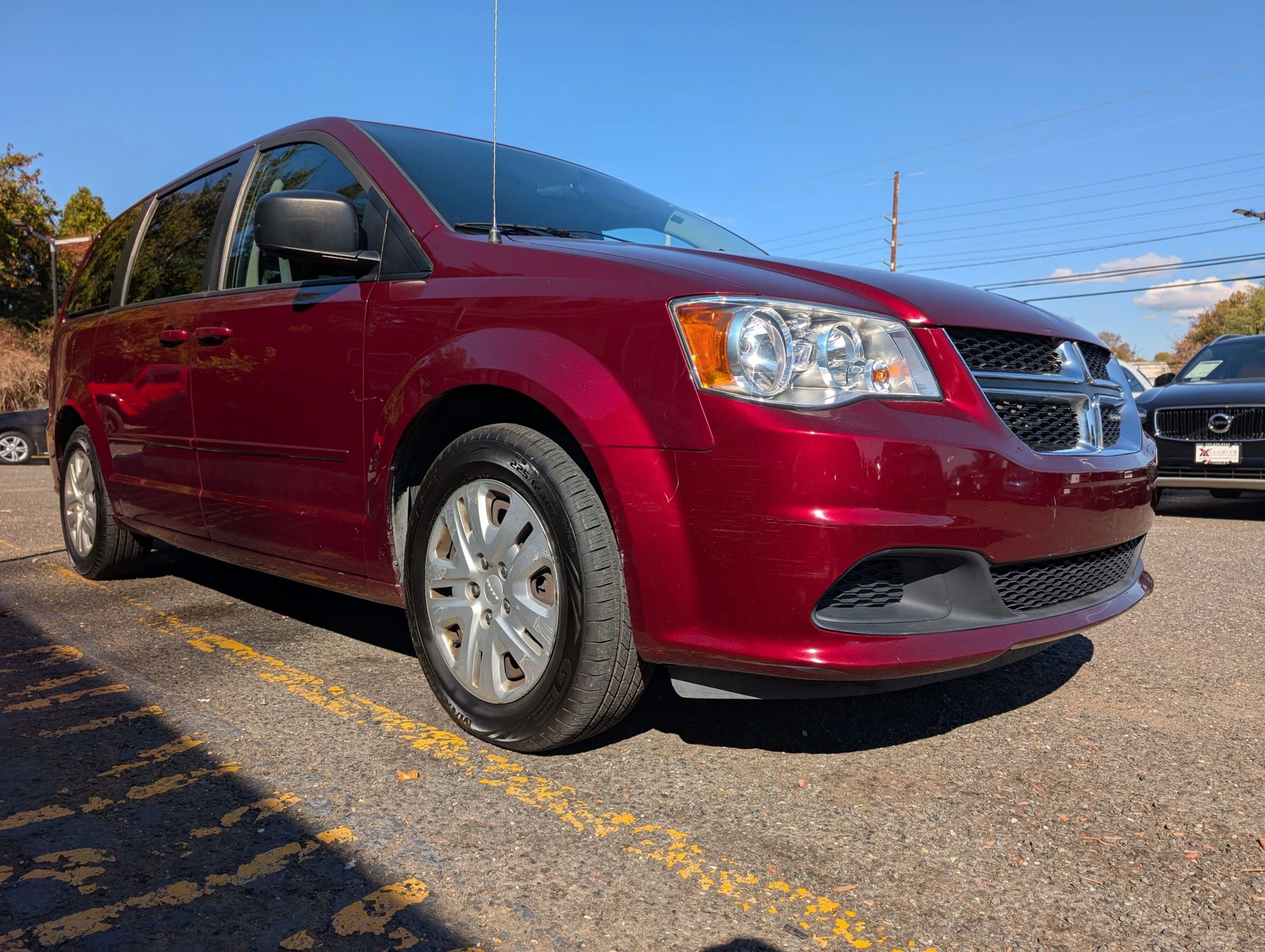Used 2017 Dodge Grand Caravan SE image 27
