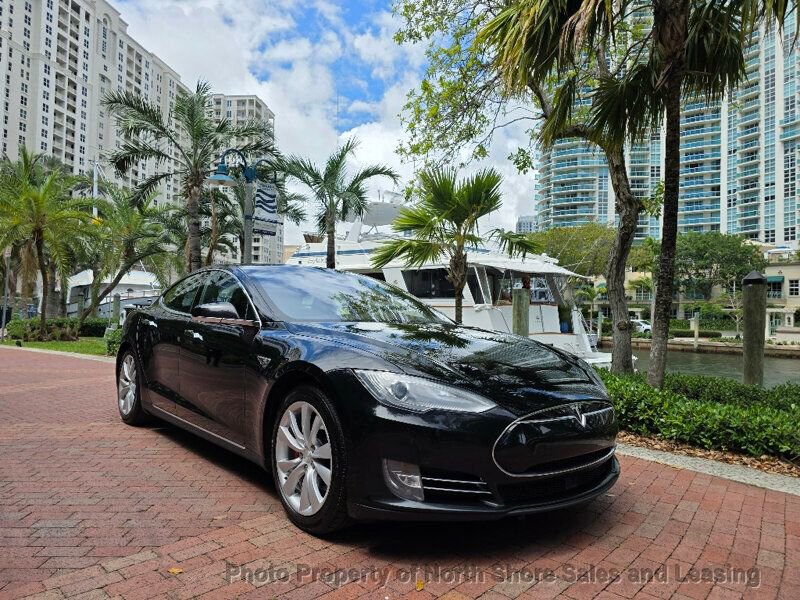 Used 2015 Tesla Model S P90D image 52