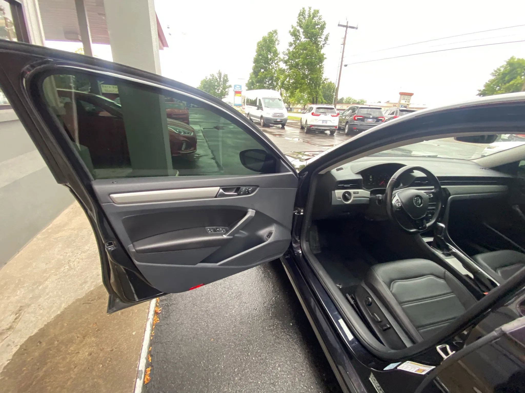 Used 2020 Volkswagen Passat 2.0T SE image 6