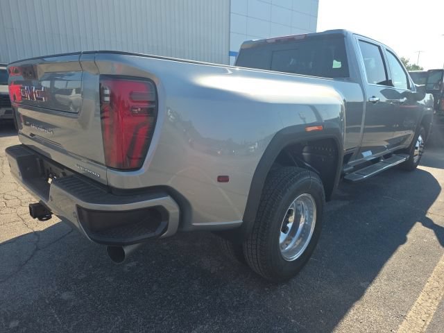 New 2026 GMC Sierra 3500 Denali w/ Technology Package AWD/4WD image 2
