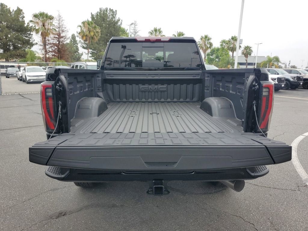 New 2026 GMC Sierra 2500 AT4 w/ AT4 Premium Plus Package AWD/4WD image 5