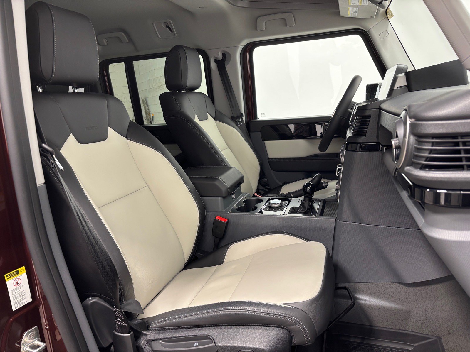 Used 2025 INEOS Grenadier Station Wagon AWD/4WD image 28