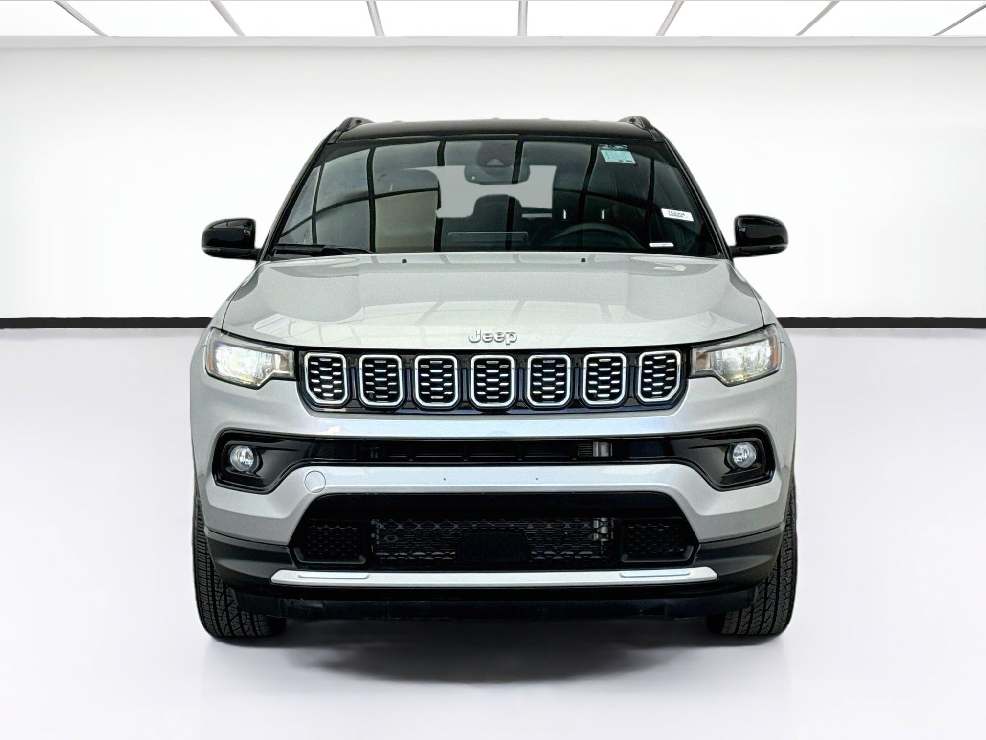 Used 2025 Jeep Compass Limited AWD/4WD image 2