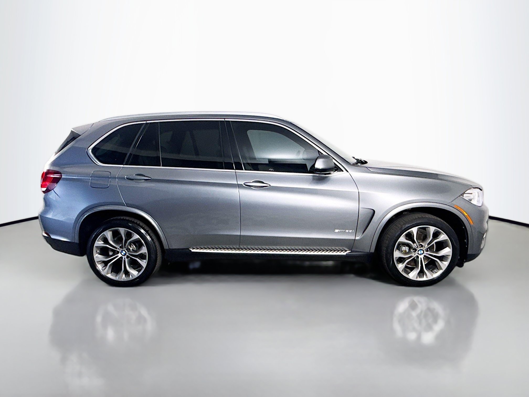 Used 2018 BMW X5 sDrive35i RWD image 11