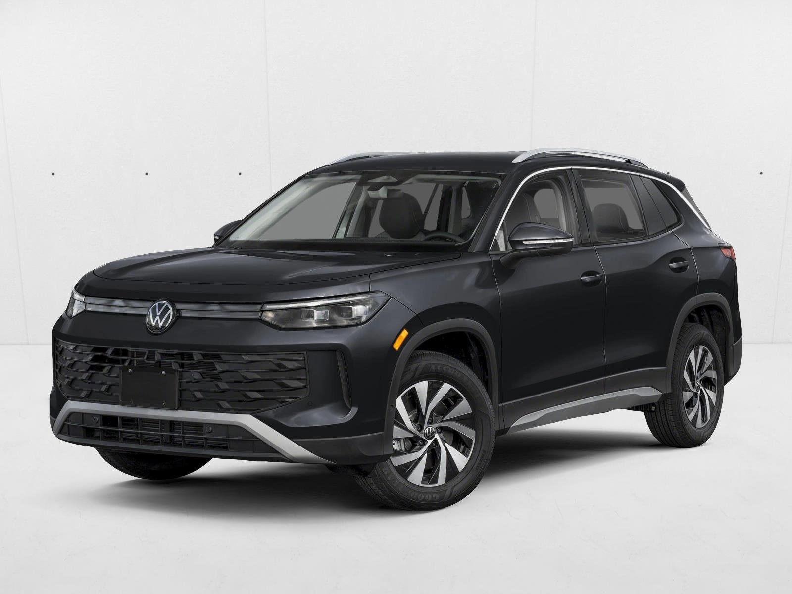 New 2026 Volkswagen Tiguan S FWD video 1