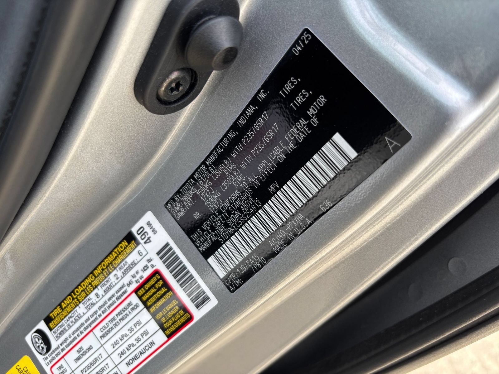 Used 2025 Toyota Sienna XLE FWD image 30