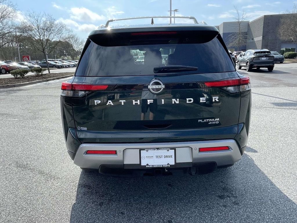 Used 2024 Nissan Pathfinder Platinum AWD/4WD image 4