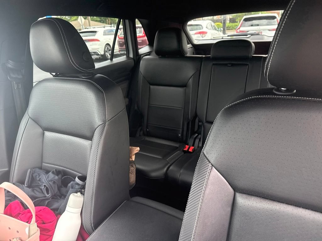 Used 2021 Volkswagen Atlas Cross Sport SE w/ V6 Towing Package FWD image 22