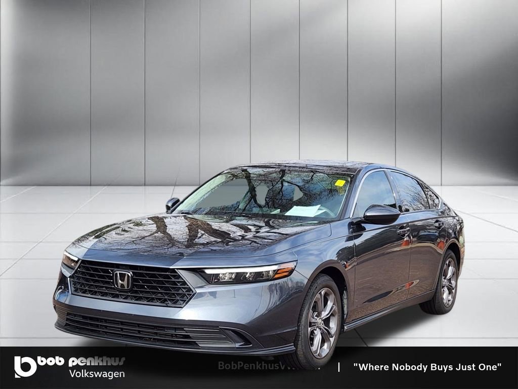 Used 2023 Honda Accord EX image 23