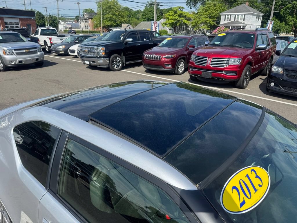 Used 2013 Scion tC FWD image 12
