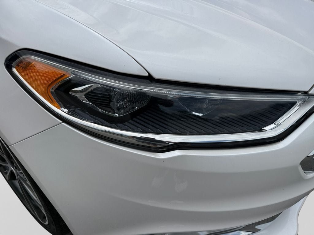 Used 2017 Ford Fusion Titanium FWD image 22