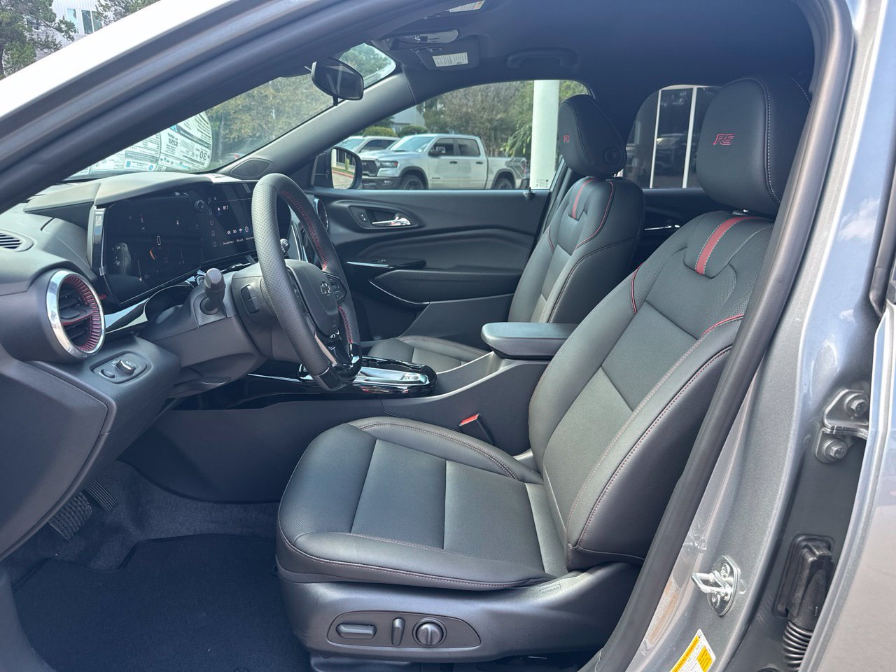 New 2026 Chevrolet Trax RS w/ Driver Confidence Package FWD image 9