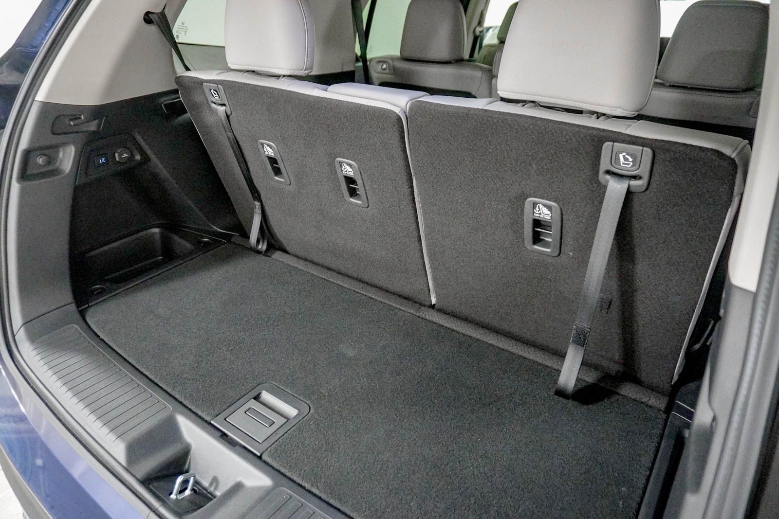 Certified 2025 Honda Pilot Touring image 9