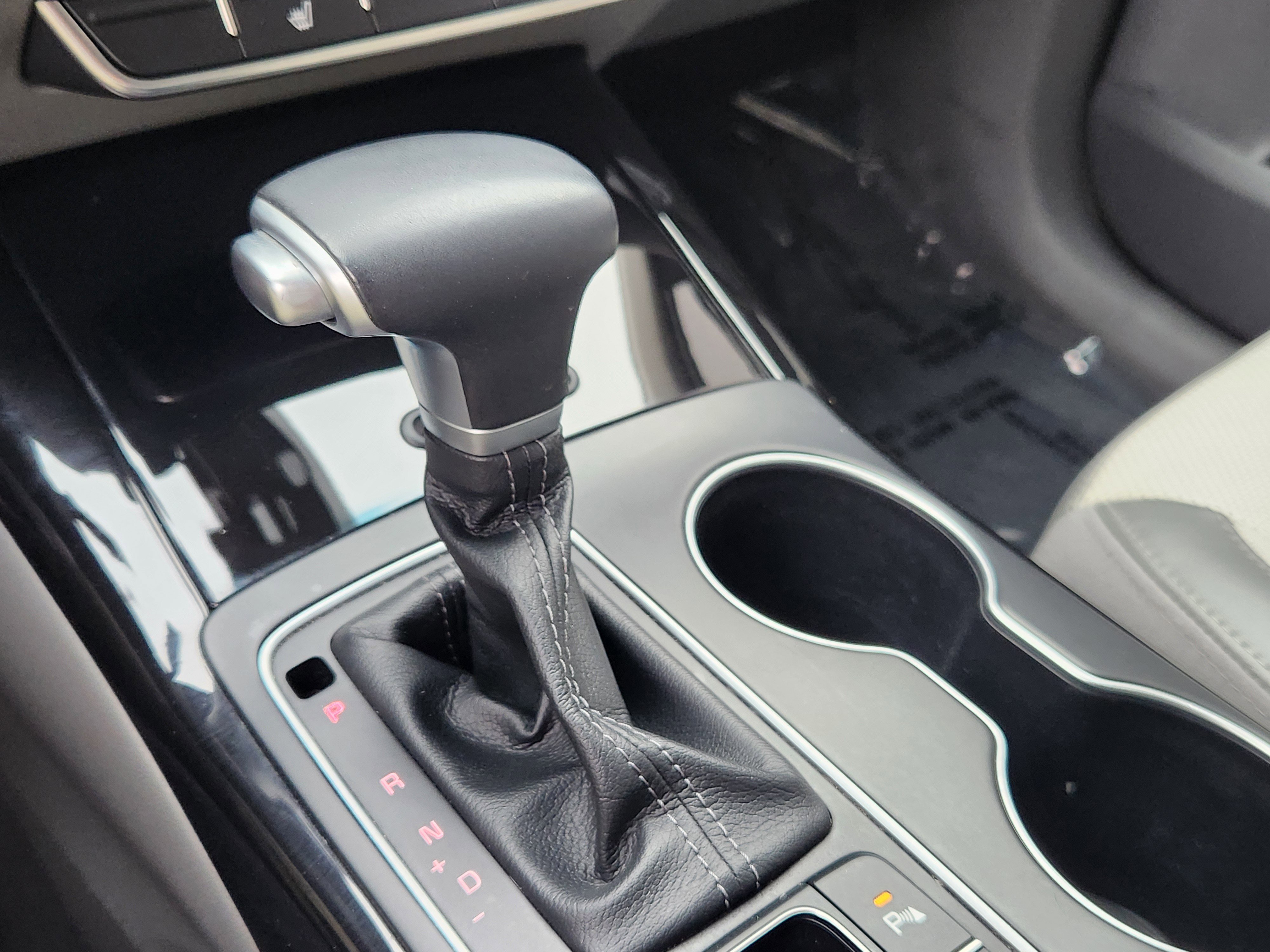 Used 2020 Kia Sorento SX image 11