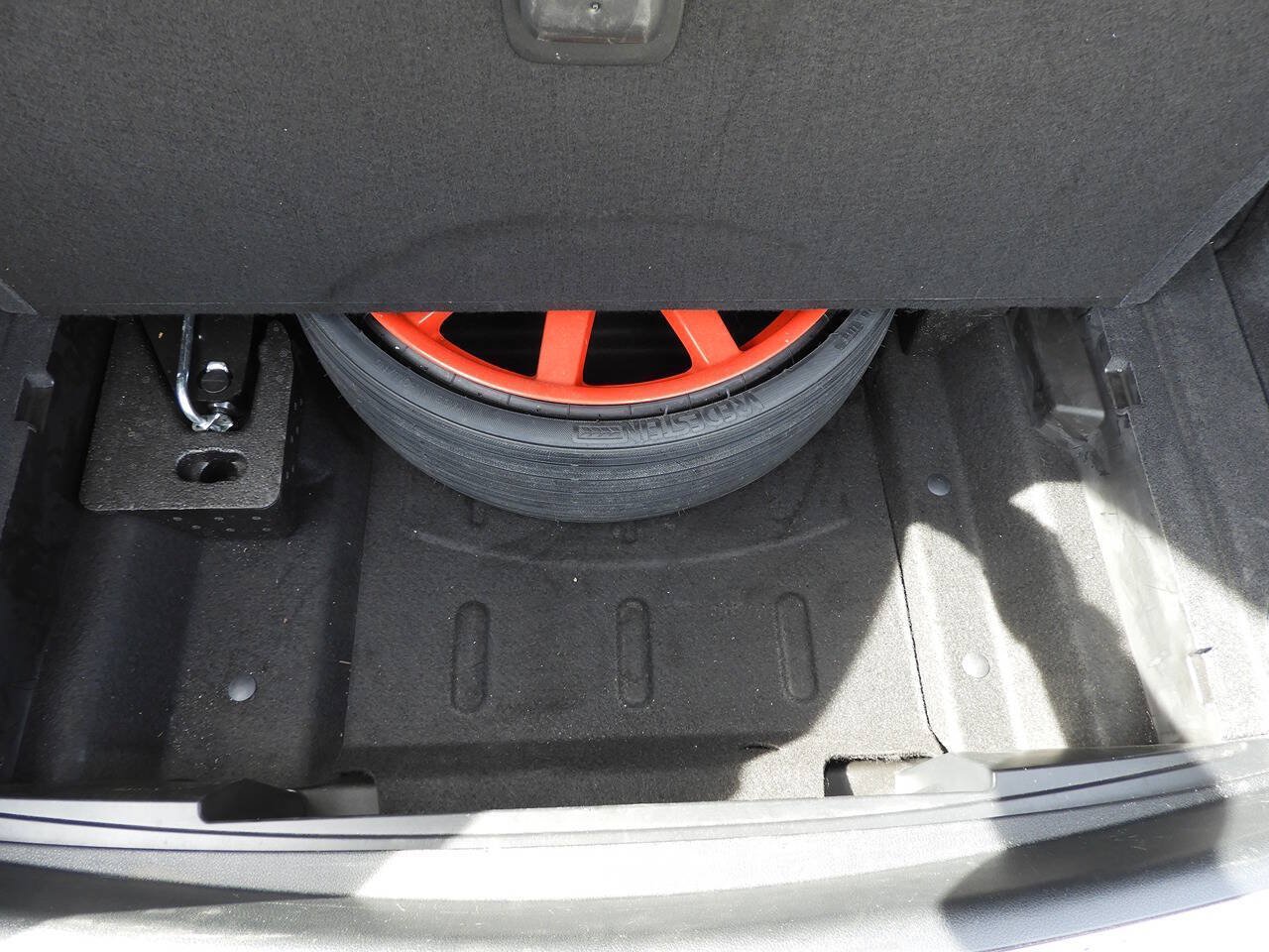 Used 2018 Porsche Macan GTS AWD/4WD image 29