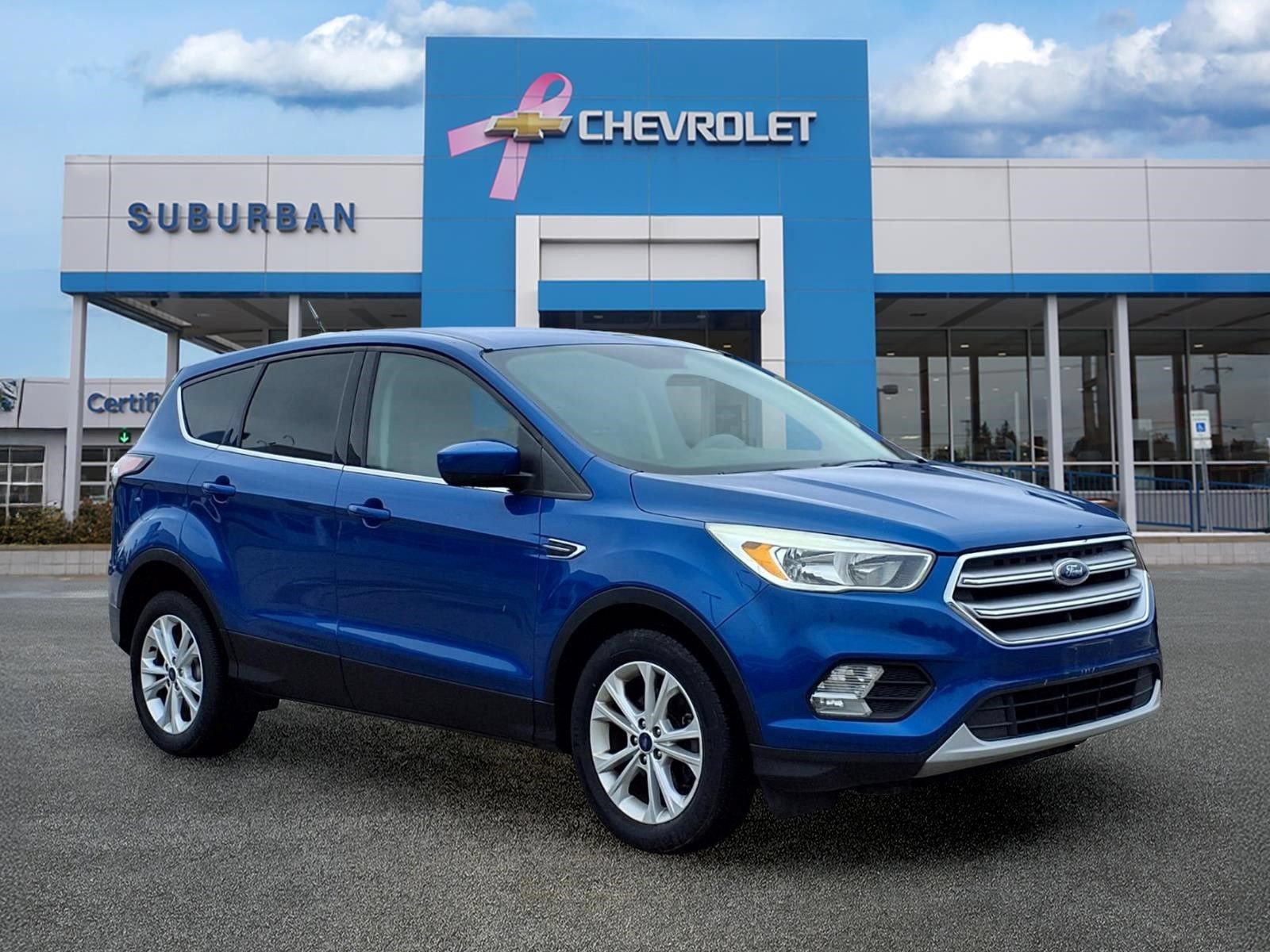 Used 2017 Ford Escape SE w/ SE Cold Weather Package FWD image 3