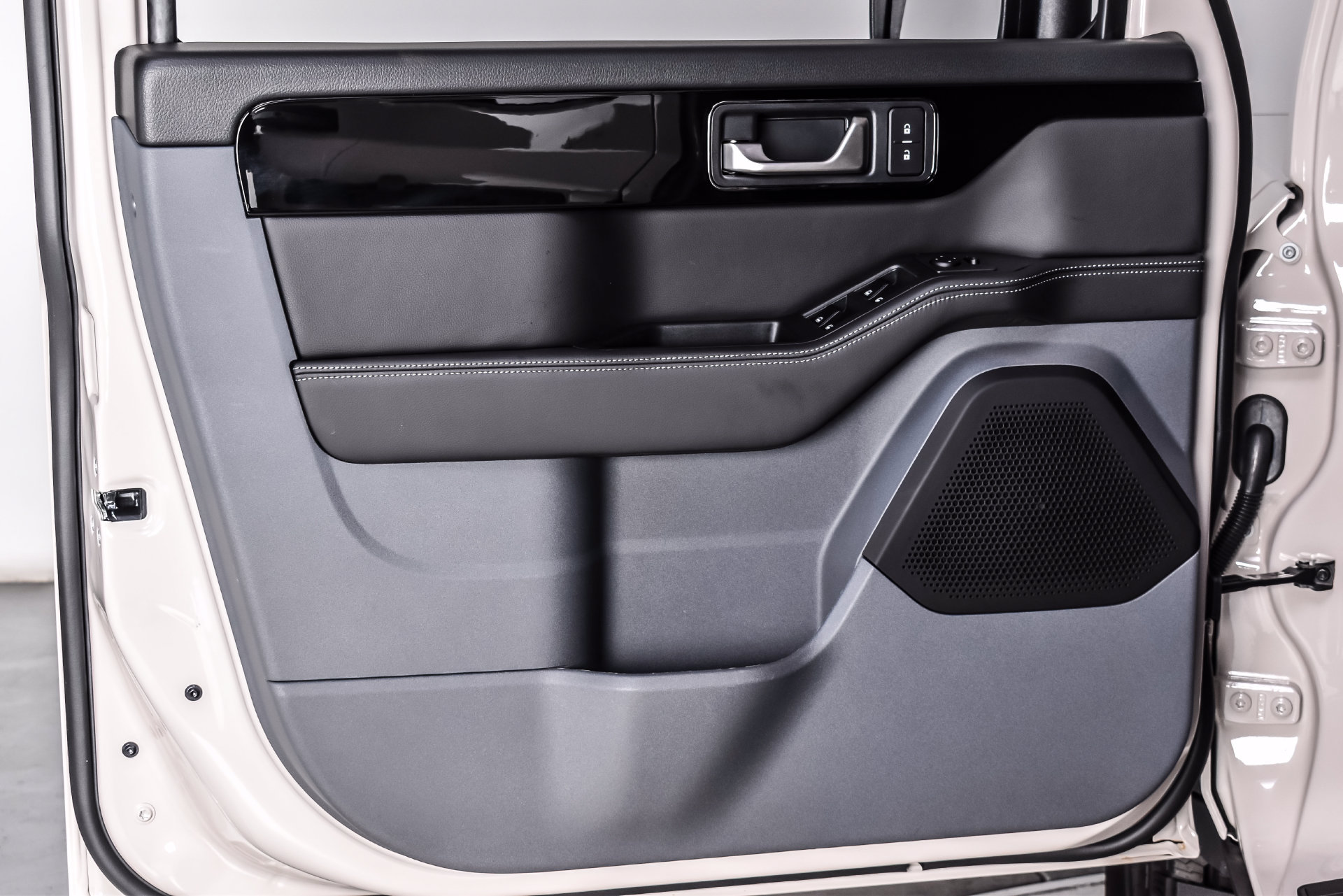 New 2026 INEOS Grenadier Station Wagon AWD/4WD image 11