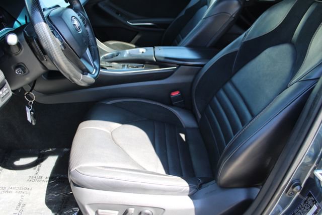 Used 2021 Toyota Avalon Touring w/ Advanced Safety Package image 28