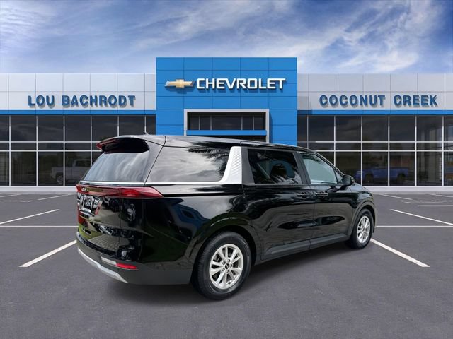 Used 2024 Kia Carnival LX FWD image 8
