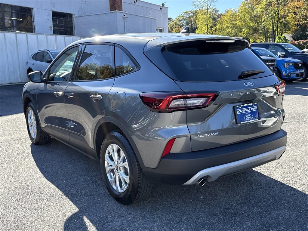 Used 2025 Ford Escape Active w/ Cold Weather Package image 6