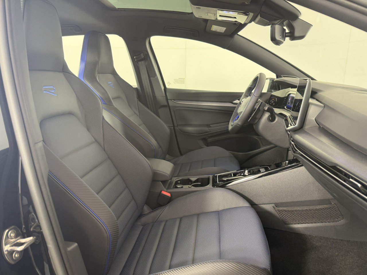 Used 2026 Volkswagen Golf AWD/4WD image 10