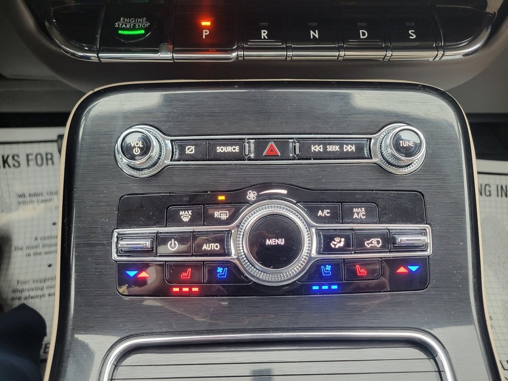 Certified 2023 Lincoln Nautilus Reserve image 8