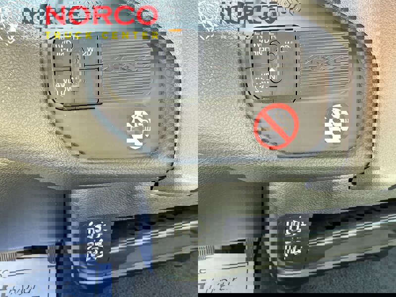 Used 2024 RAM 3500 Big Horn image 28