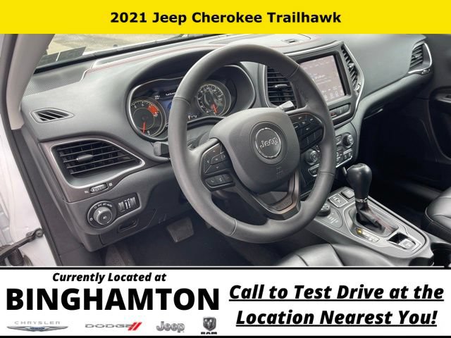Used 2021 Jeep Cherokee Trailhawk AWD/4WD image 12