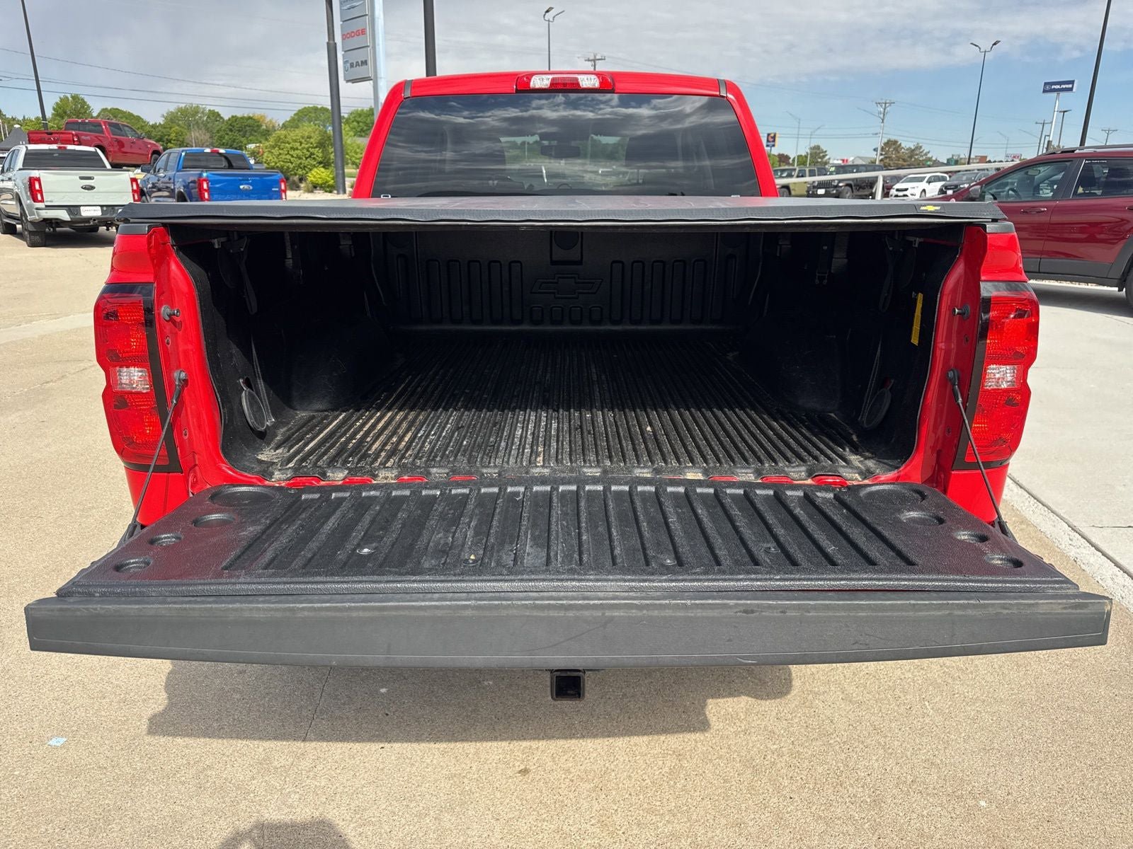 Used 2018 Chevrolet Silverado 1500 LT w/ LT Eassist Package AWD/4WD image 5