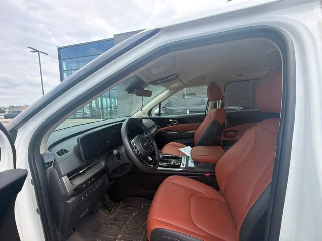 Used 2024 Kia Carnival SX FWD image 11