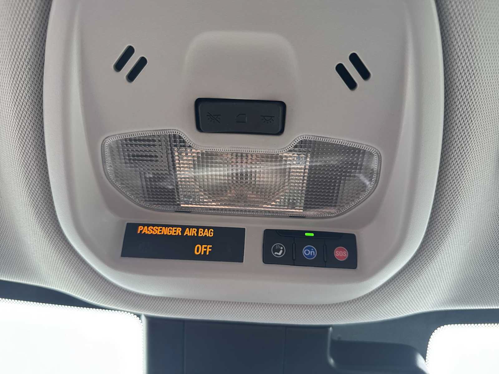 Certified 2025 Chevrolet Trax LT FWD image 26