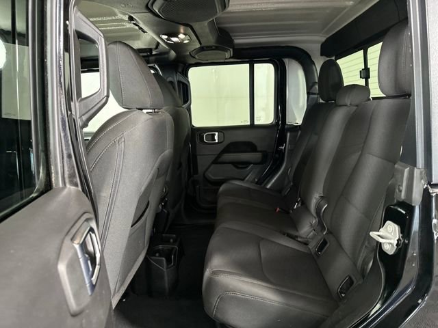 Used 2023 Jeep Gladiator Overland image 24