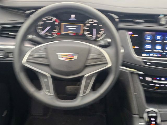 Used 2024 Cadillac XT5 Luxury FWD image 16
