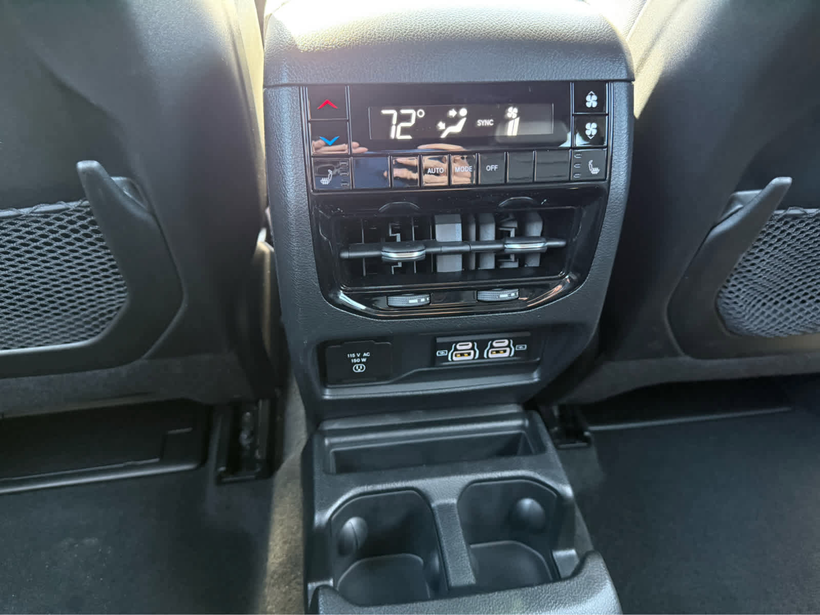 Used 2025 Jeep Grand Cherokee L Limited image 27
